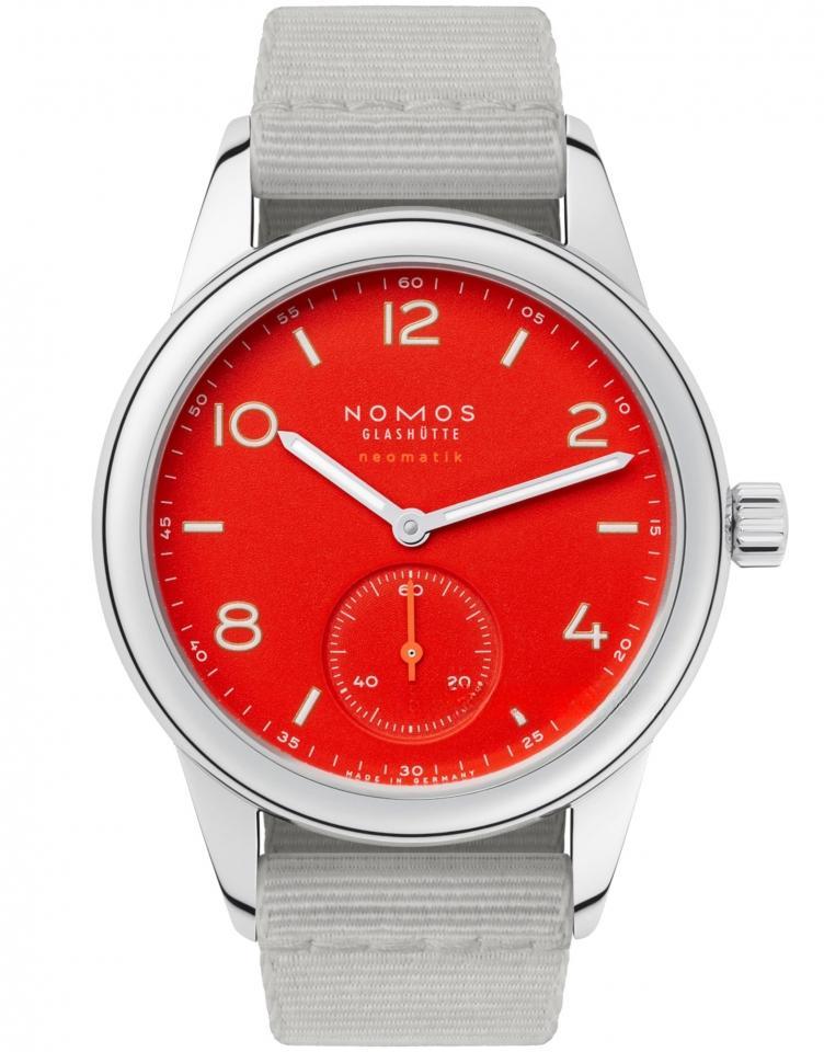 NOMOS 743