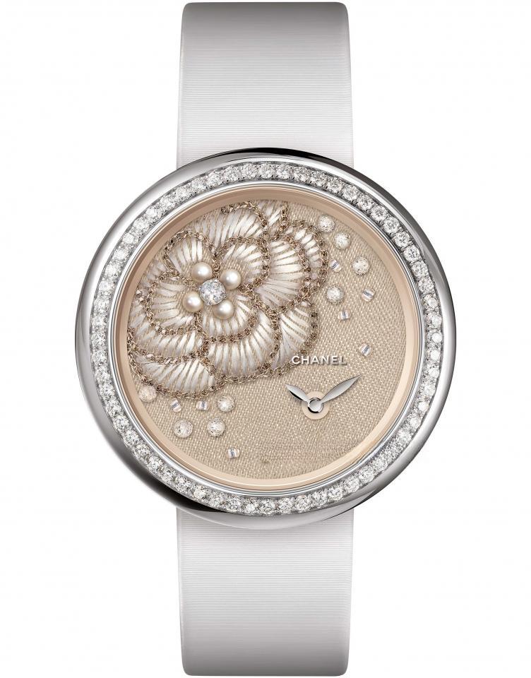 CHANEL H4409