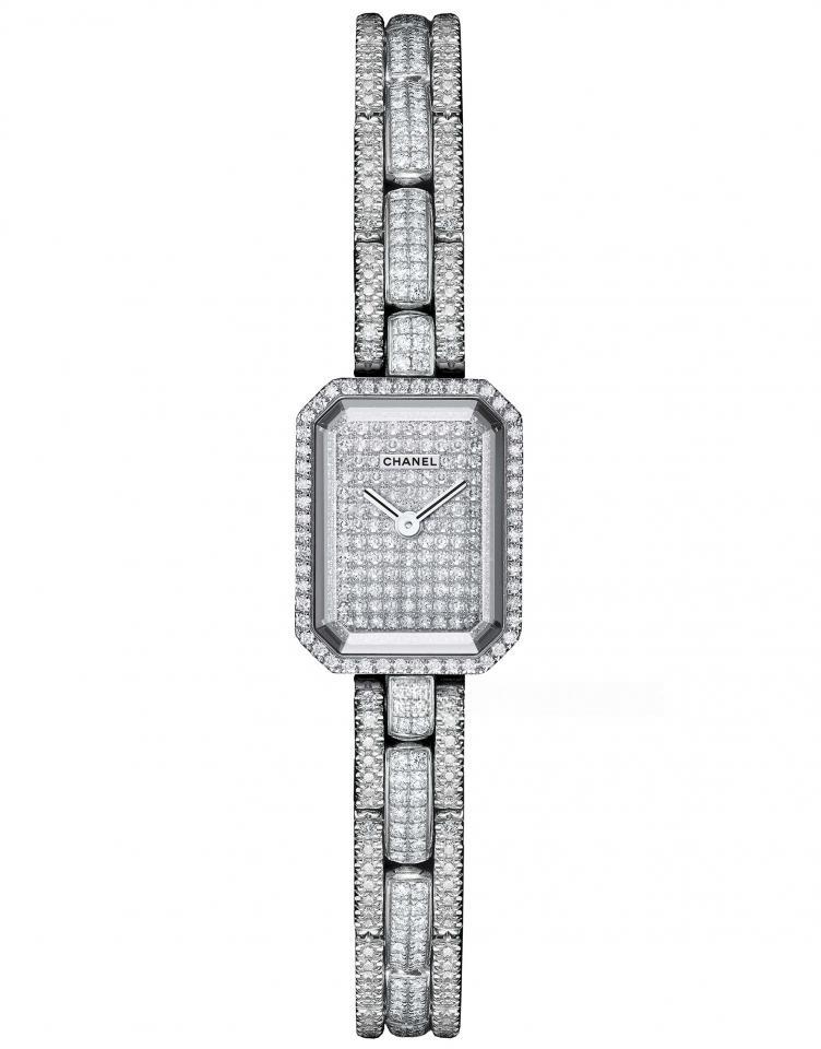 CHANEL H2437