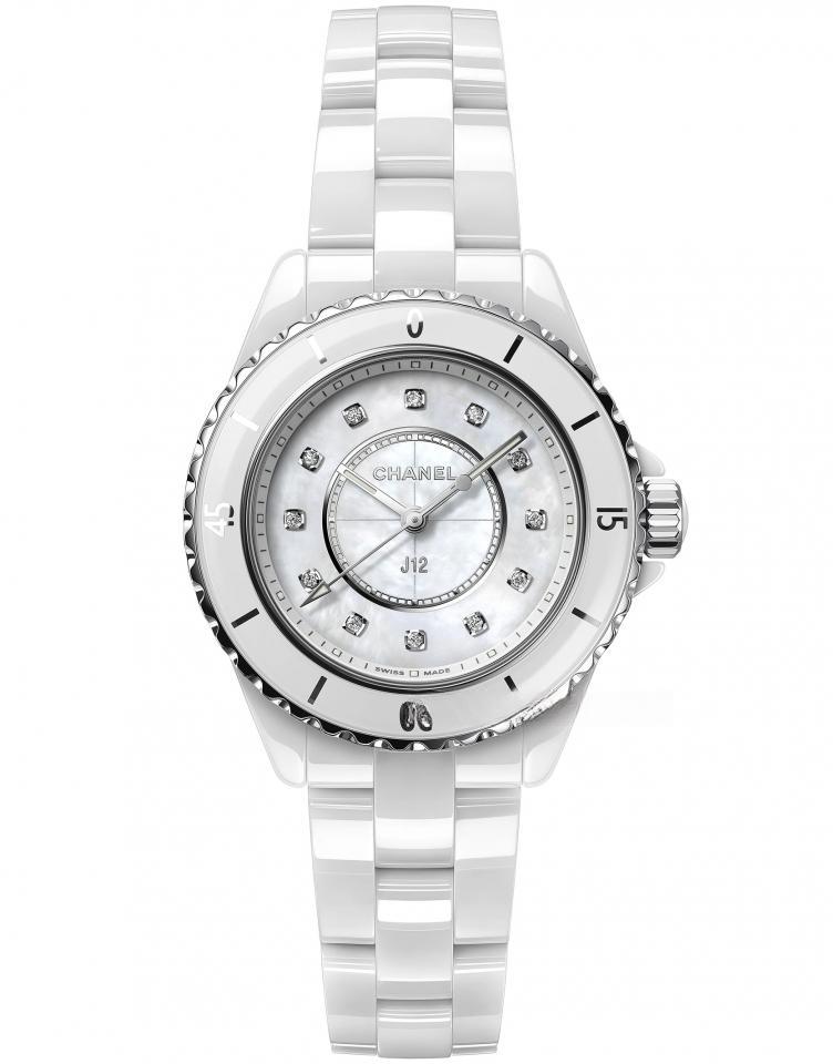 CHANEL H5704