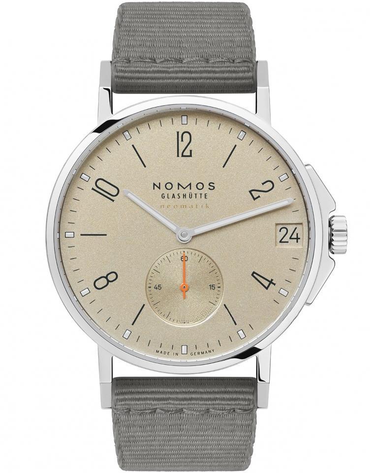 NOMOS 527
