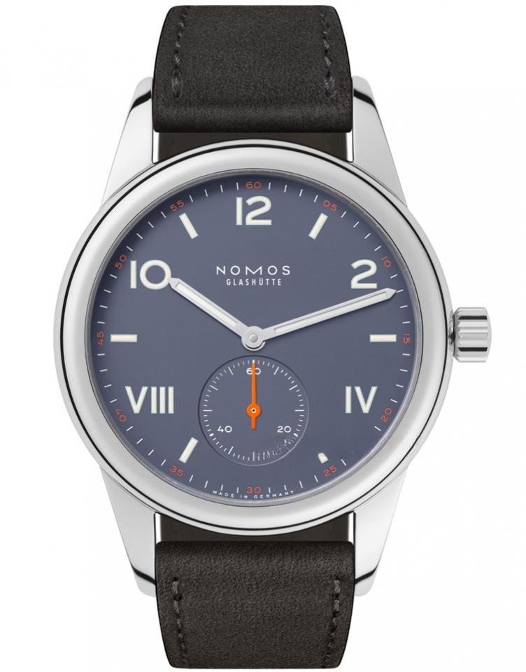 NOMOS 713