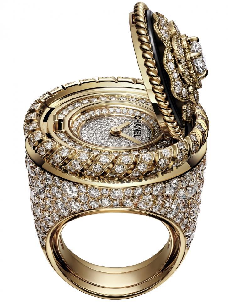 CHANEL H7073