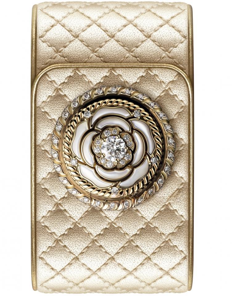 CHANEL H7069