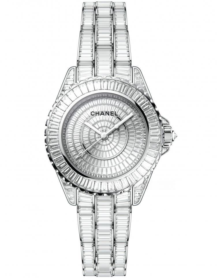 CHANEL H6816