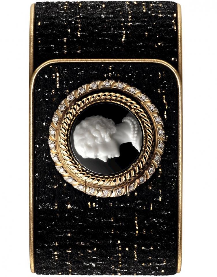 CHANEL H6469